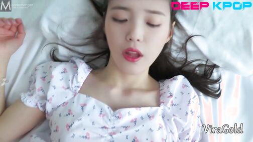 IU (아이유) -  | 556 